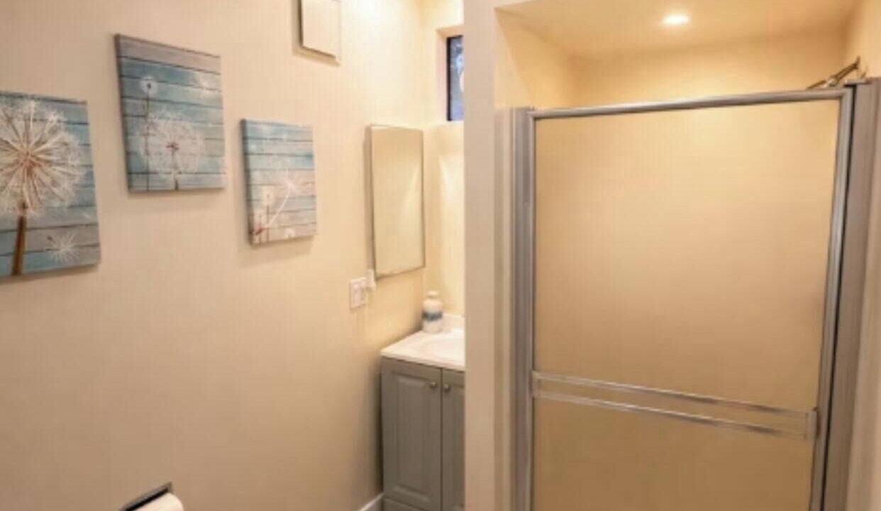 Photo of Bathroom in Hawthorne