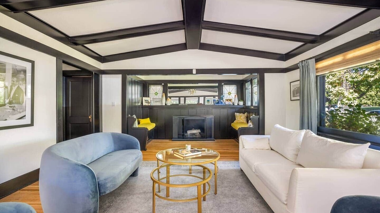 Photo of Livingroom in Windsor Square