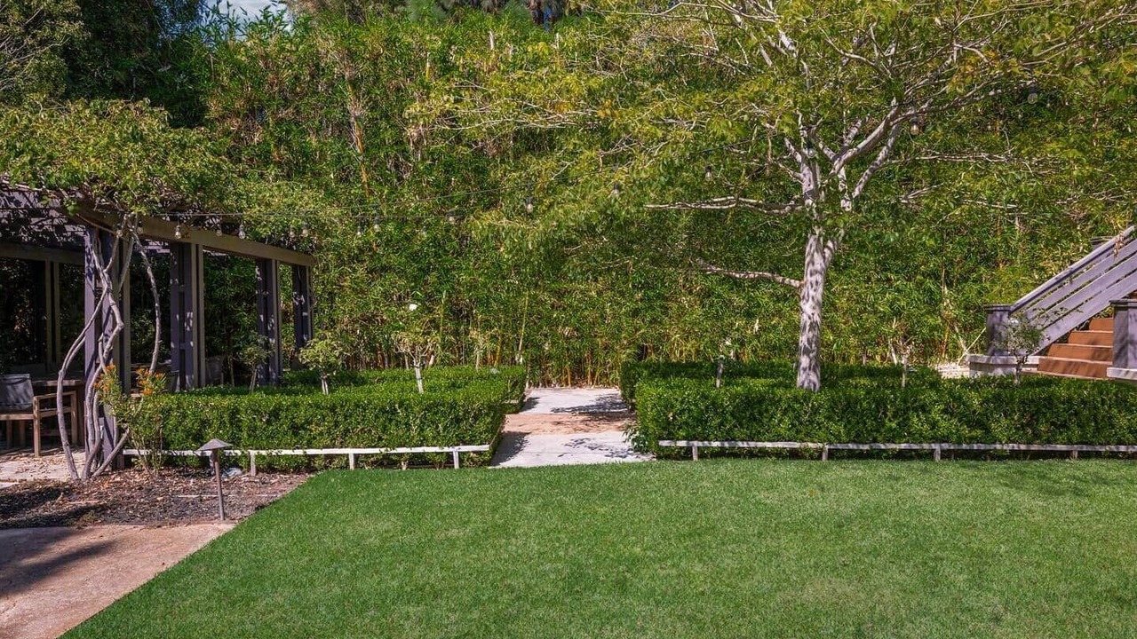 Photo of Outdoor in Windsor Square