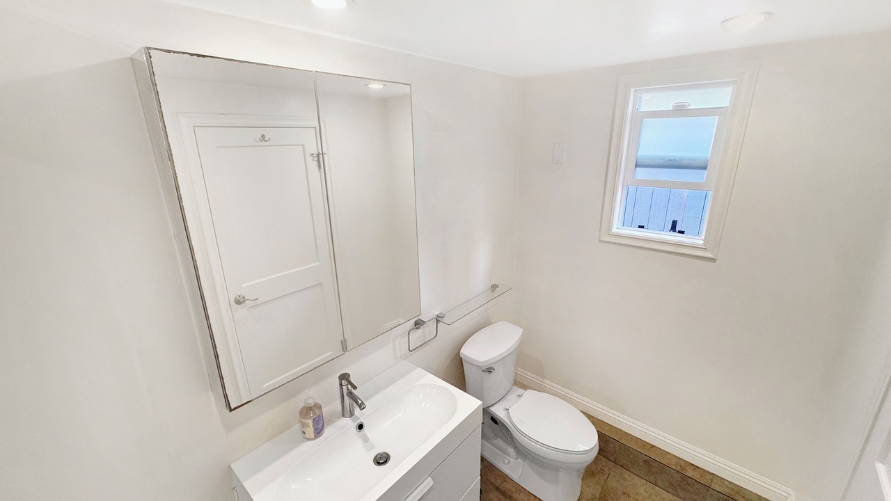 Photo of Bathroom in El Porto