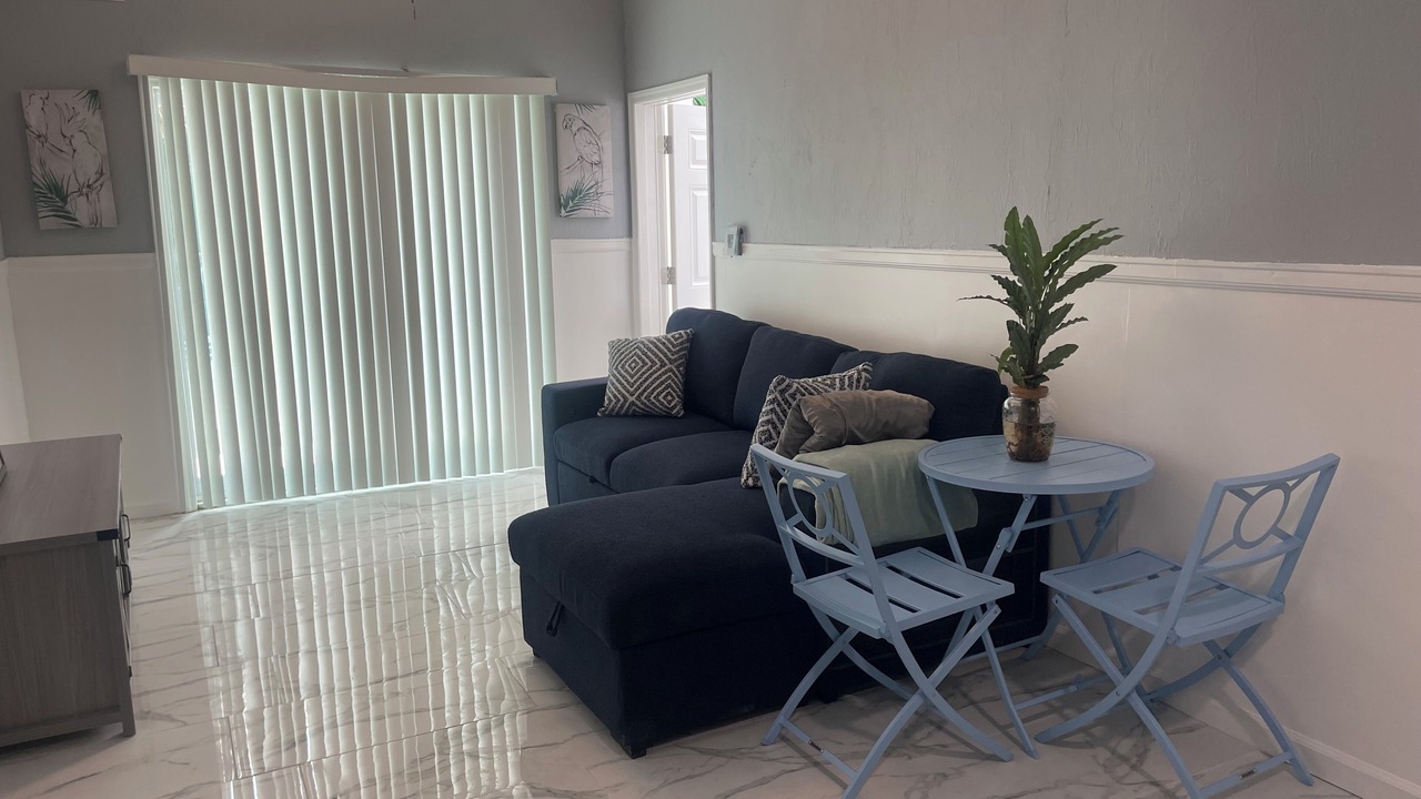 Photo of Livingroom in Midtown