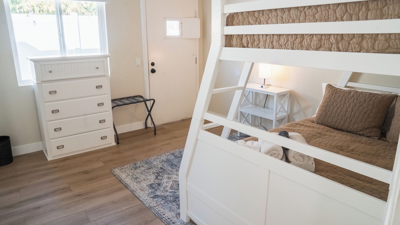 Photo of Bedroom in La Sierra Hills