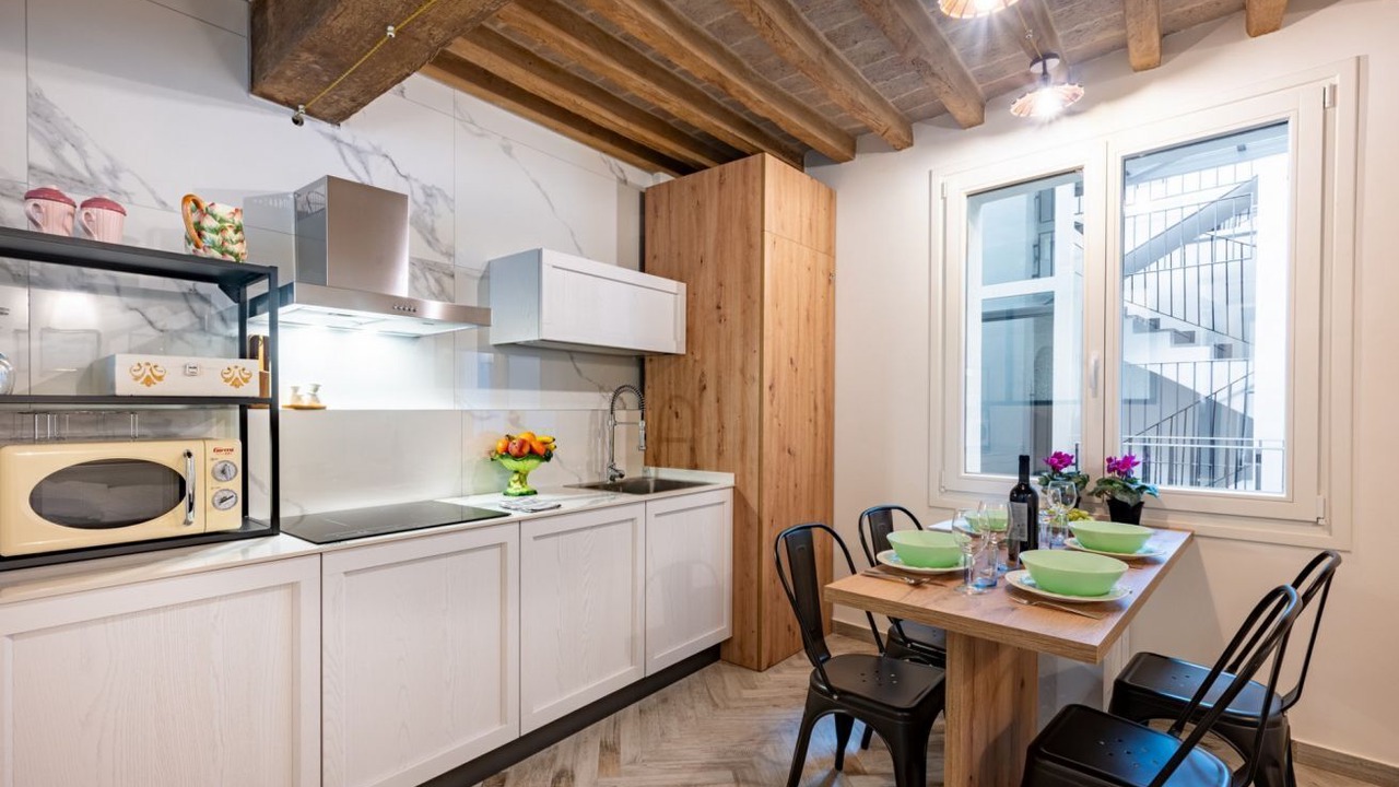 Photo of Kitchen in Oltretorrente