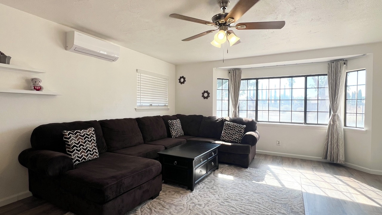 Photo of Livingroom in Quartz Hill