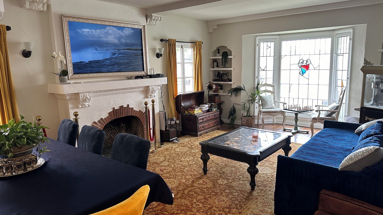 Photo of Livingroom in Carthay Circle