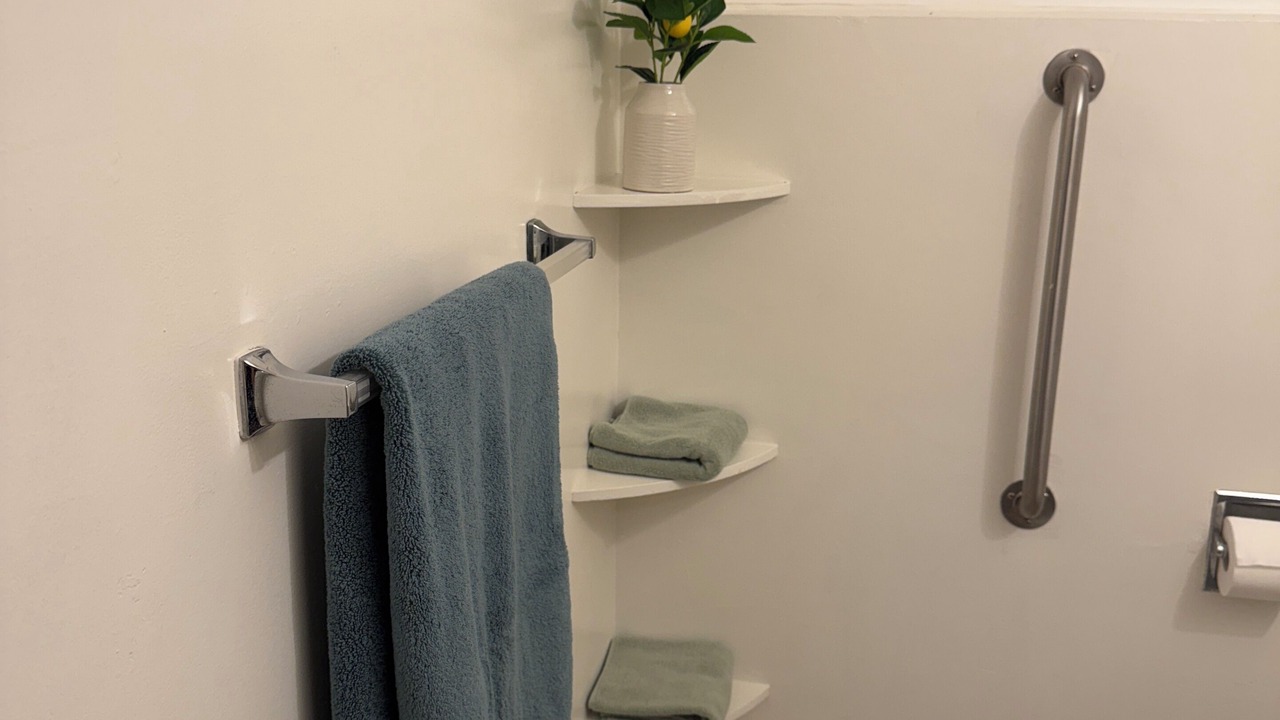 Photo of Bathroom in Elysian Heights