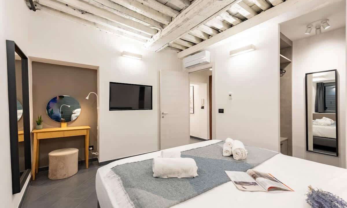 Photo of Bedroom in Genoa Historical Centre