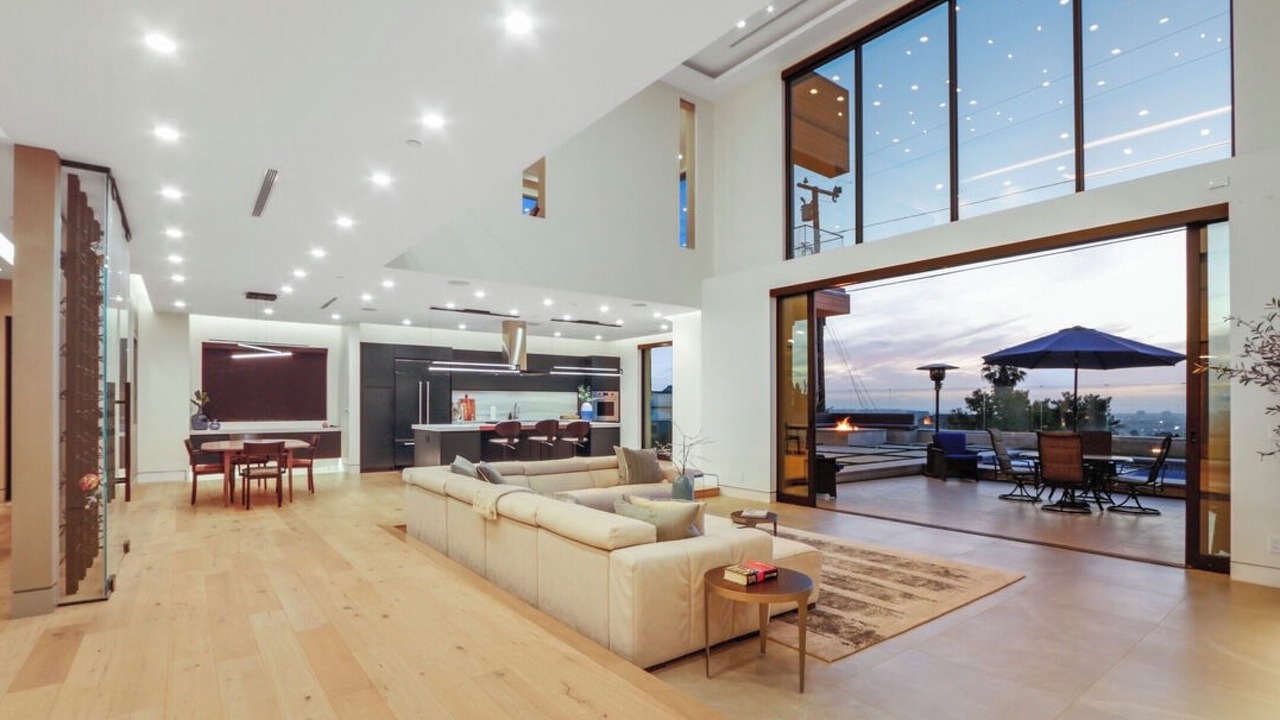 Photo of Livingroom in Ladera Heights