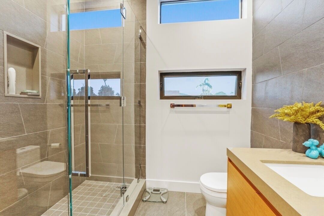 Photo of Bathroom in Ladera Heights