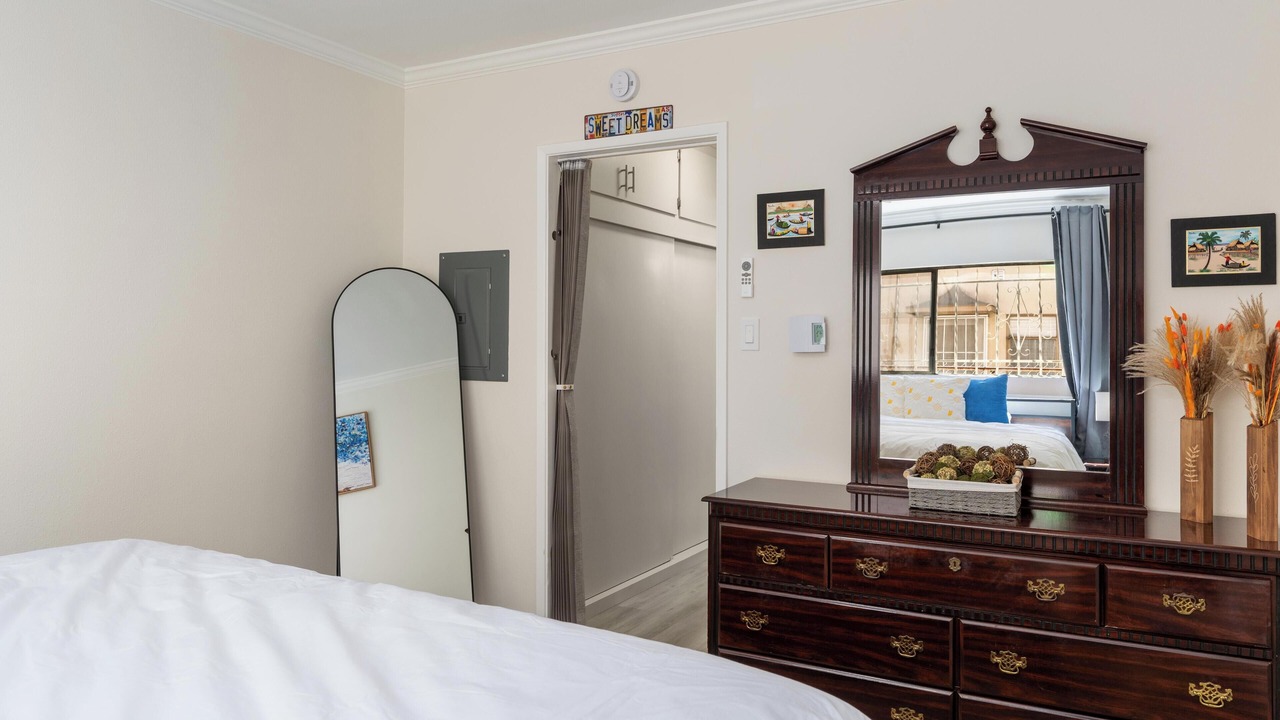 Photo of Bedroom in Downtown Long Beach