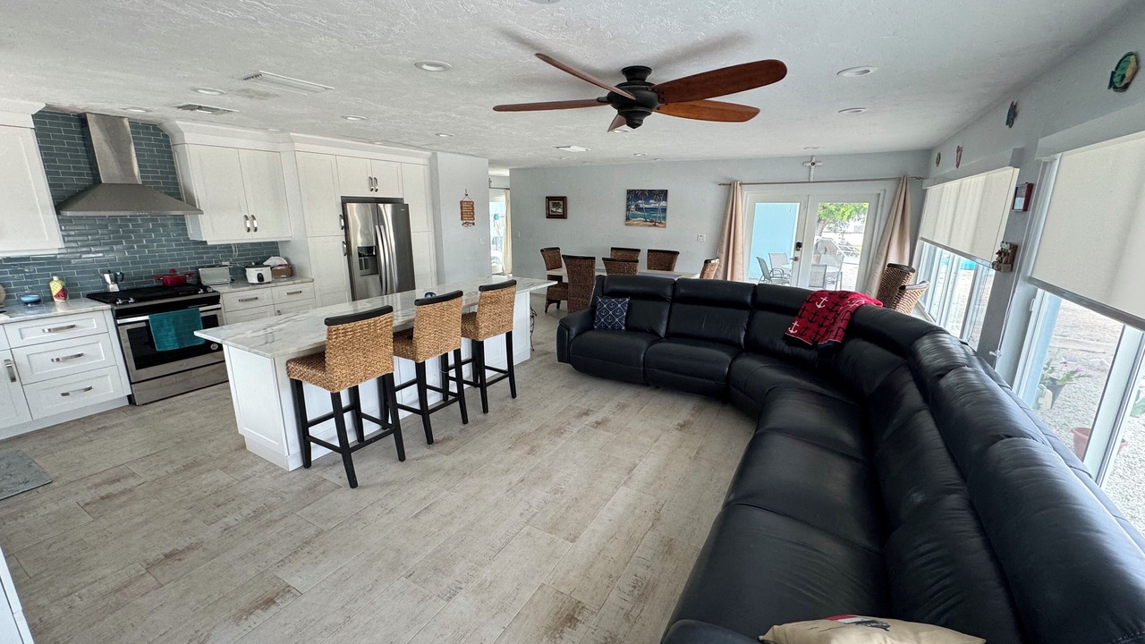 Photo of Livingroom in Port Pine Heights