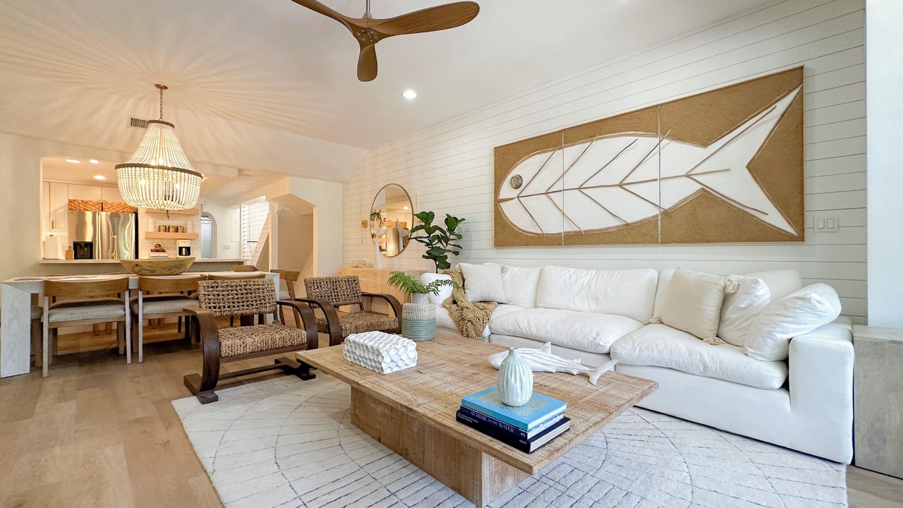 Photo of Livingroom in Rock Harbor