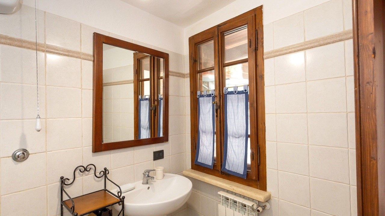 Photo of Bathroom in Suvereto