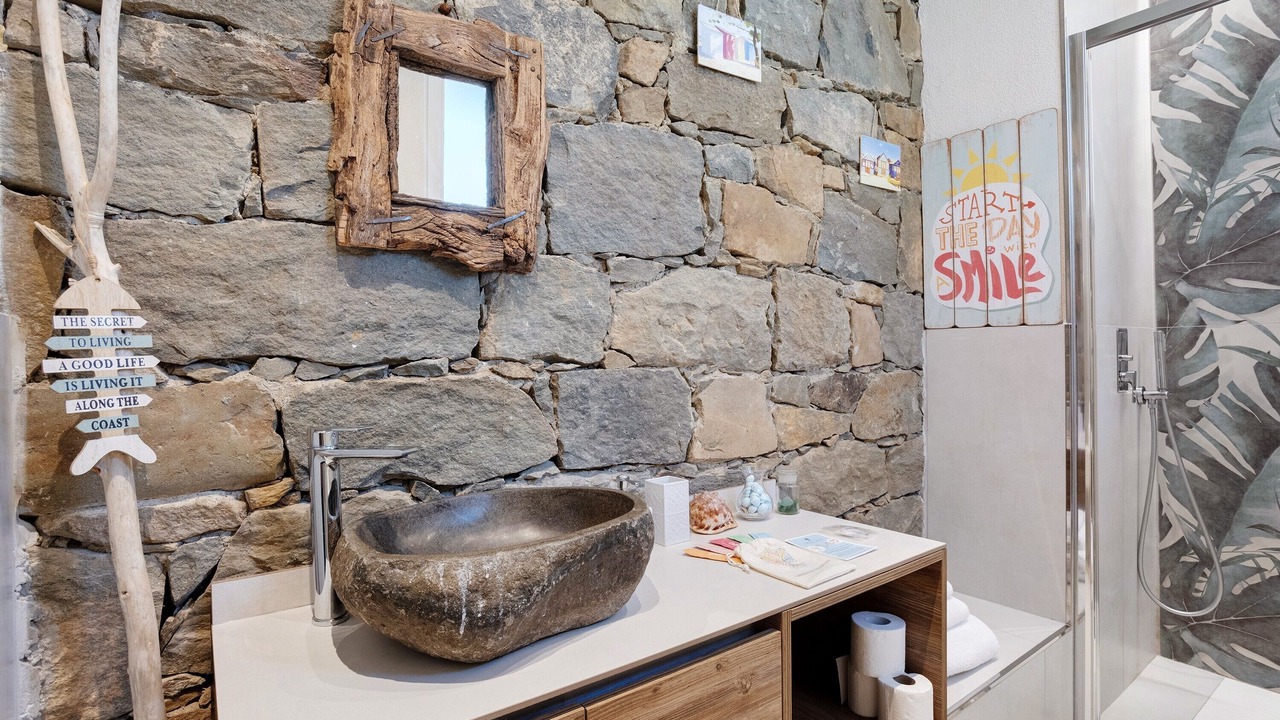 Photo of Bathroom in Vernazza