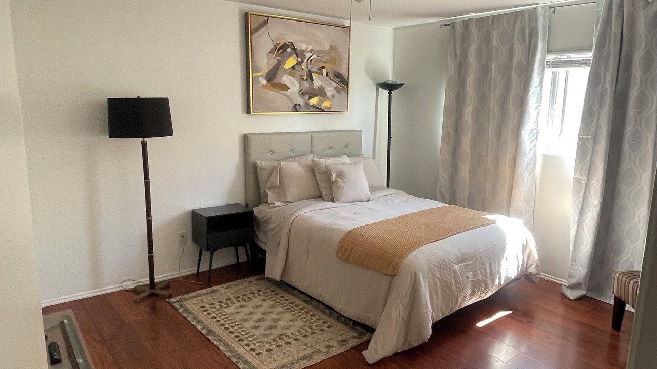 Photo of Bedroom in North Redondo