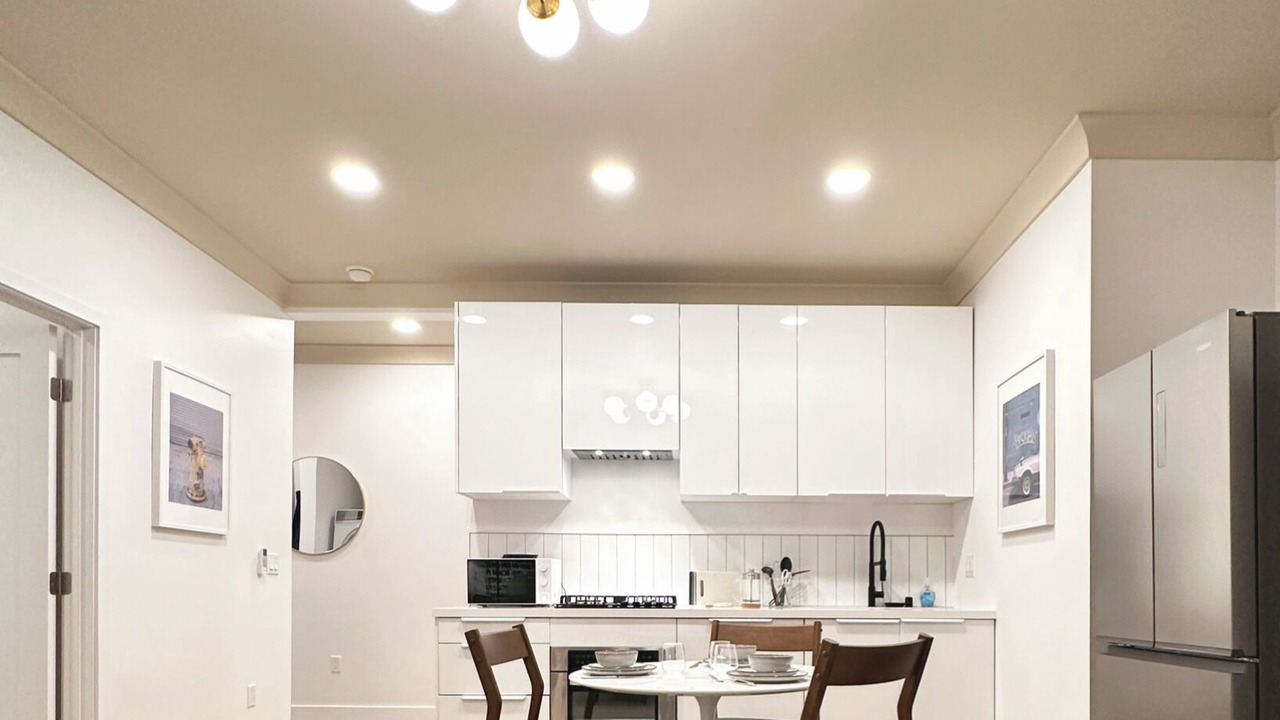 Photo of Kitchen in Miracle Mile