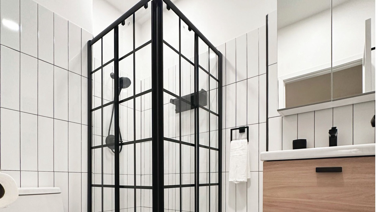 Photo of Bathroom in Miracle Mile