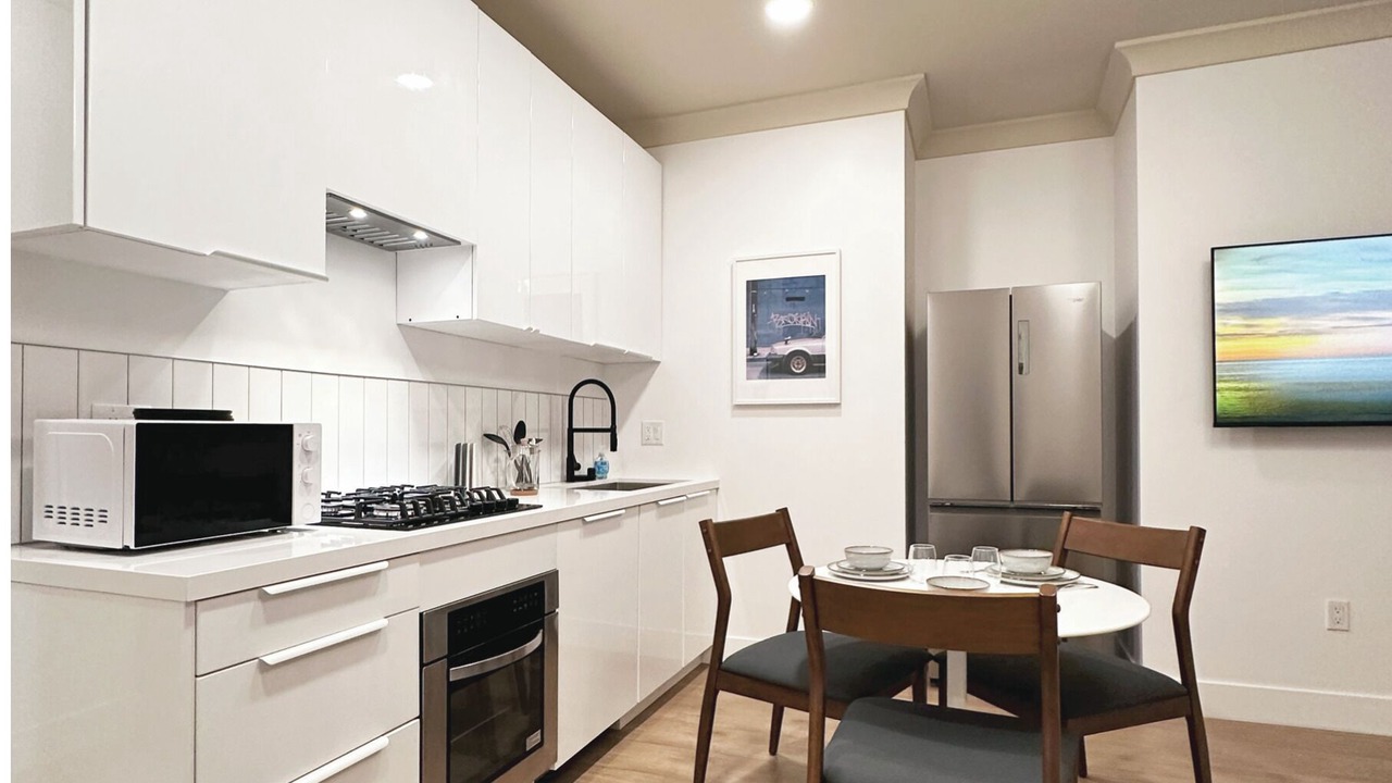 Photo of Kitchen in Miracle Mile