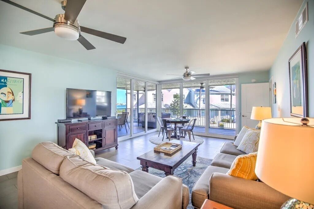 Photo of Livingroom in Marathon