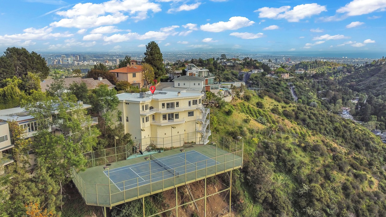 Photo of Others in Bel Air