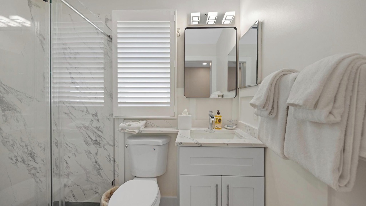Photo of Bathroom in Marathon