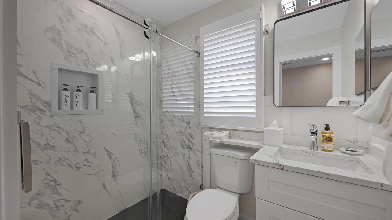Photo of Bathroom in Marathon