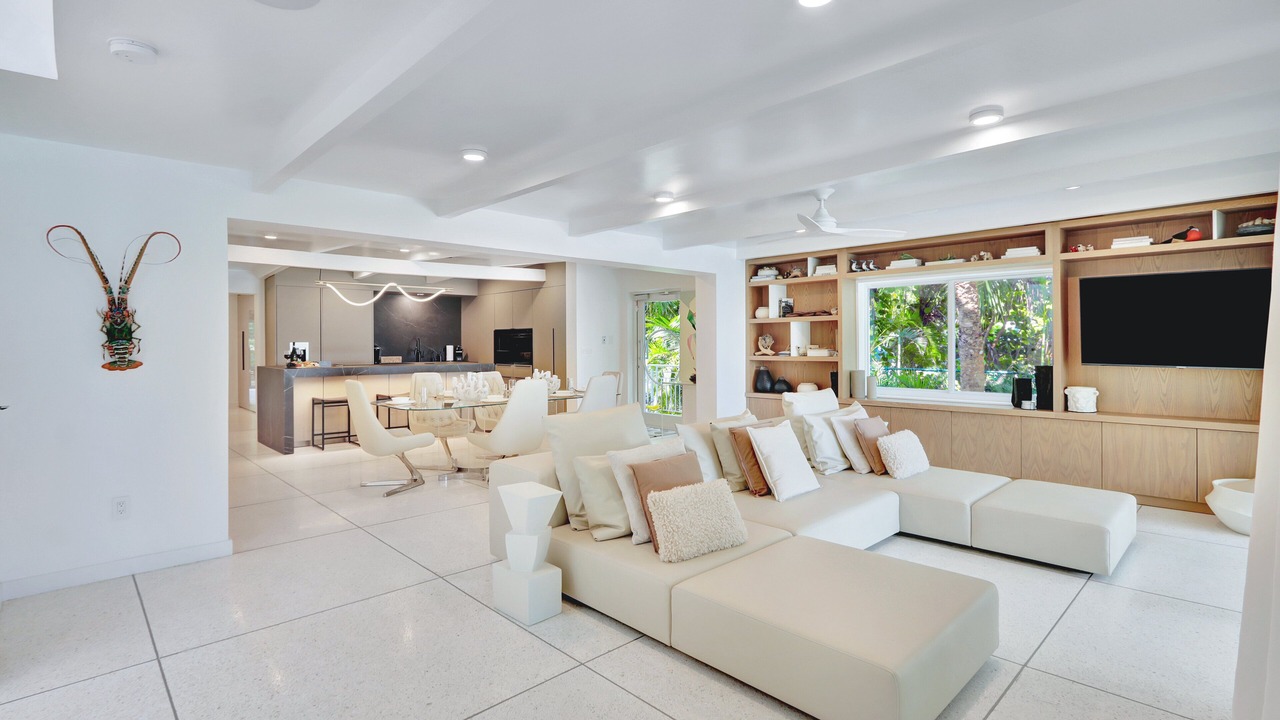 Photo of Livingroom in Summerland Key