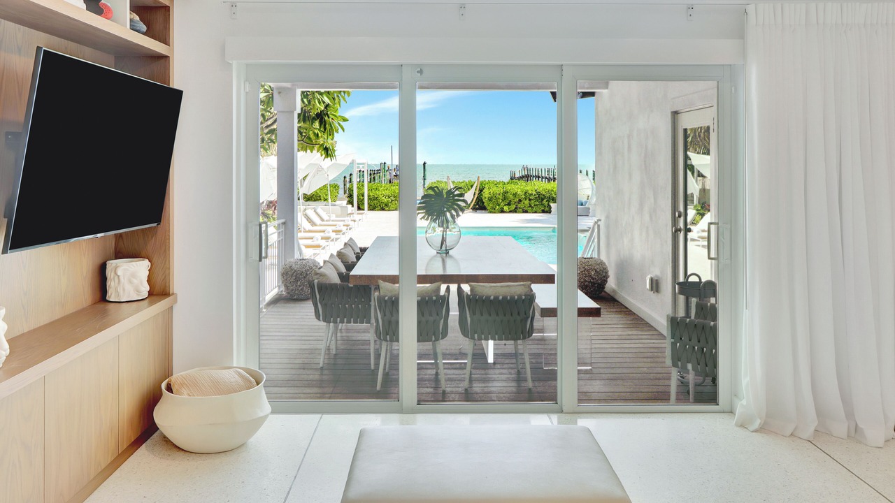 Photo of Livingroom in Summerland Key