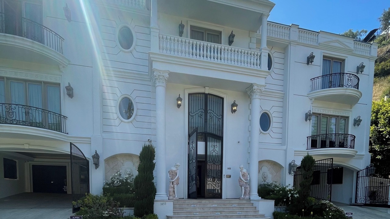 Photo of Outdoor in Beverly Hills