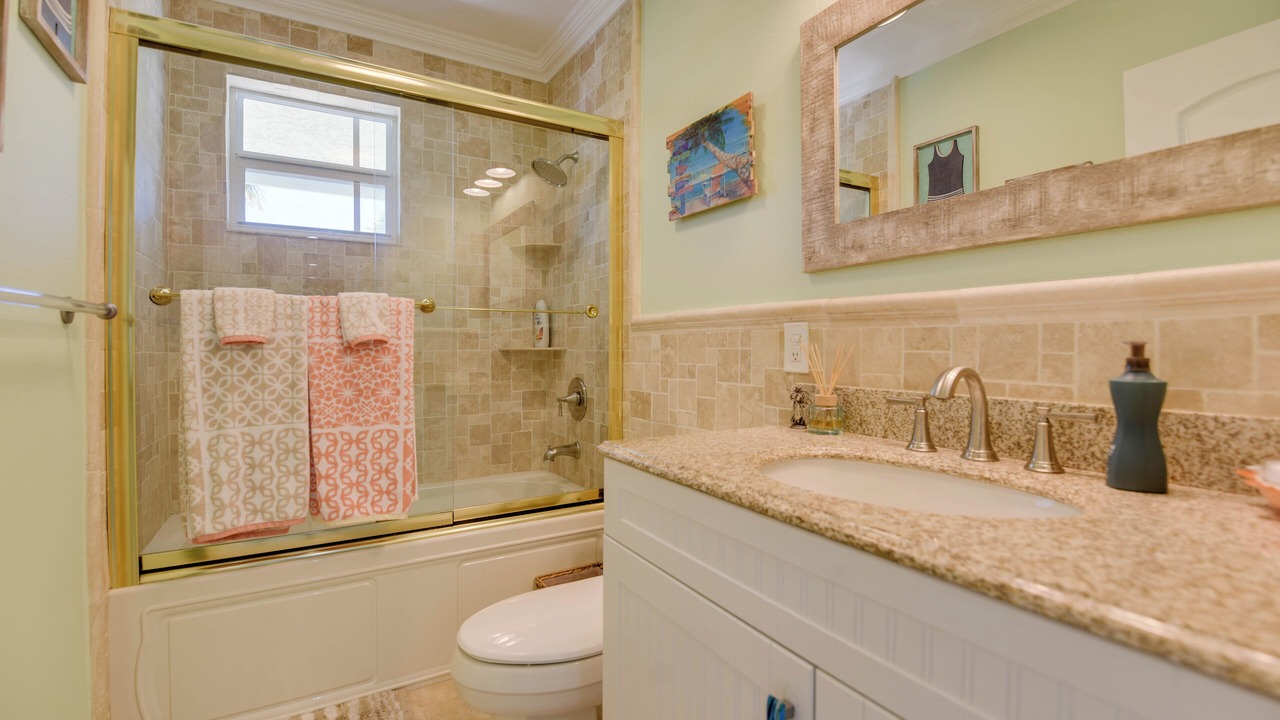 Photo of Bathroom in Big Coppitt Key