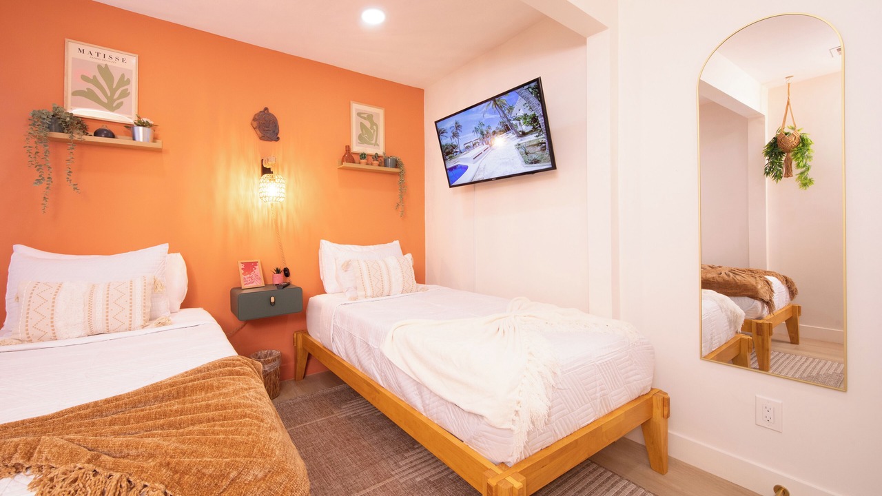 Photo of Bedroom in Inglewood
