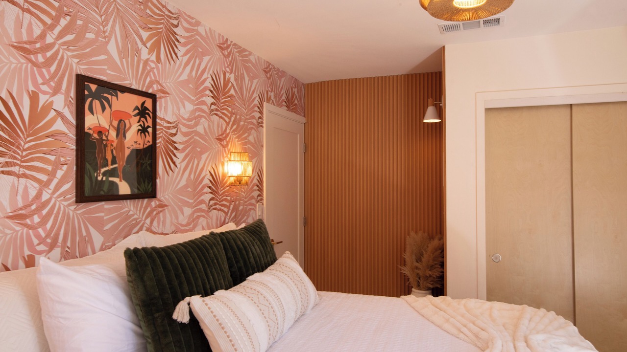 Photo of Bedroom in Inglewood