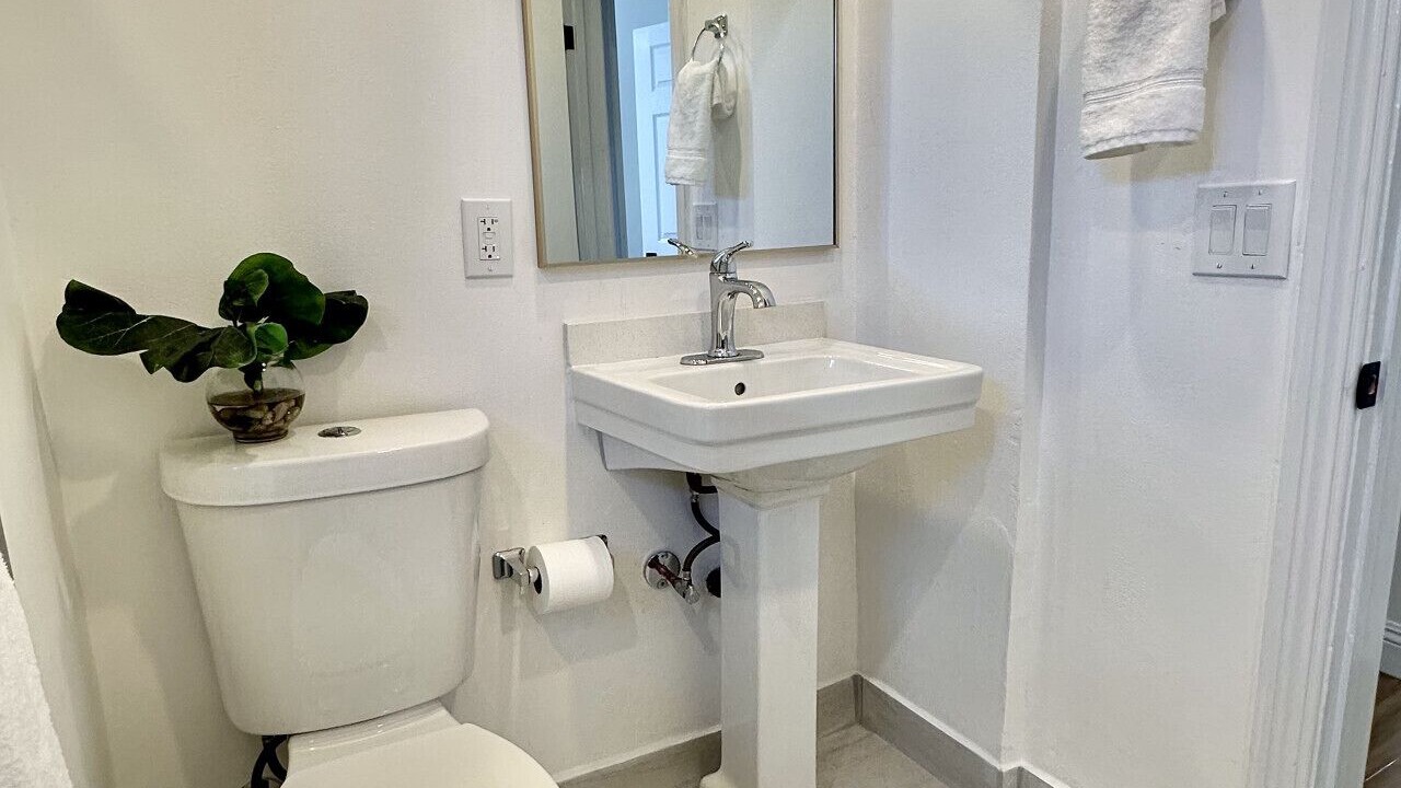 Photo of Bathroom in Harbor