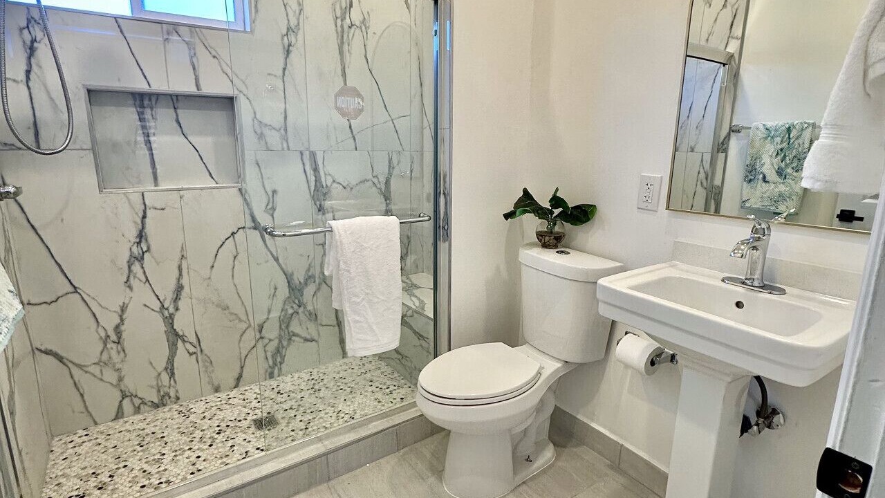 Photo of Bathroom in Harbor