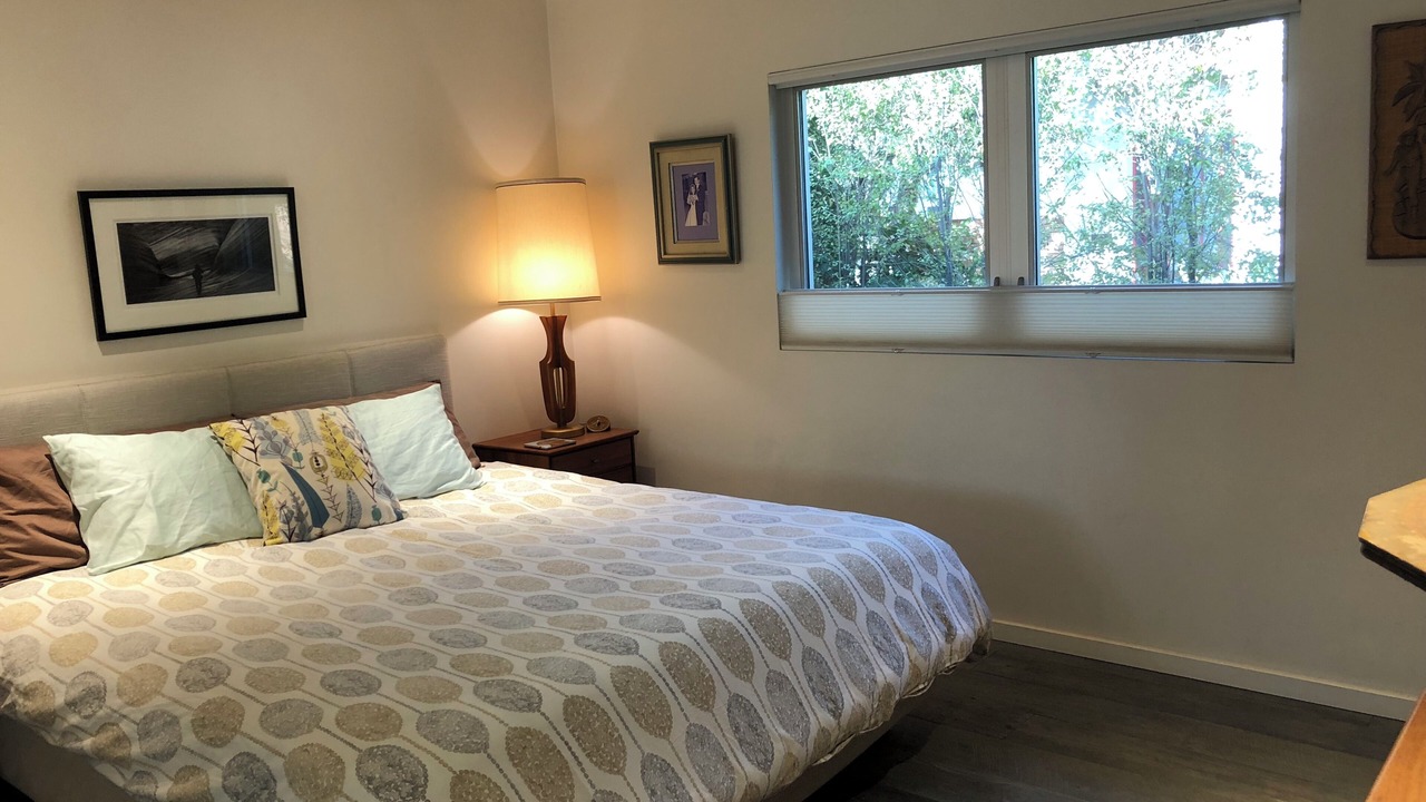 Photo of Bedroom in Carlson Park
