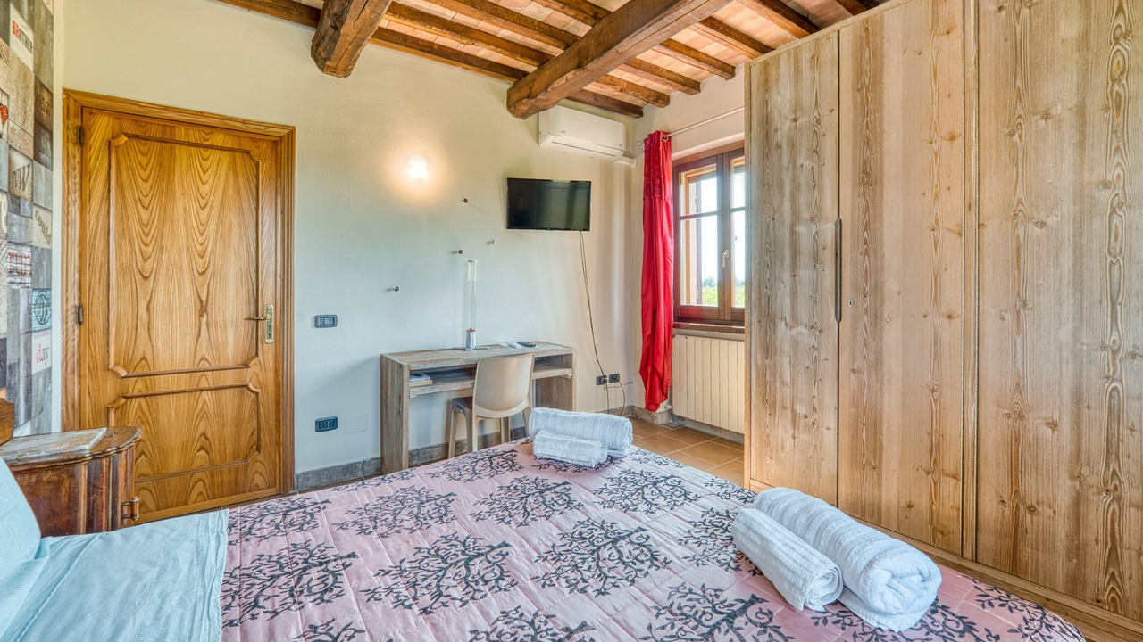 Photo of Bedroom in Montefalco