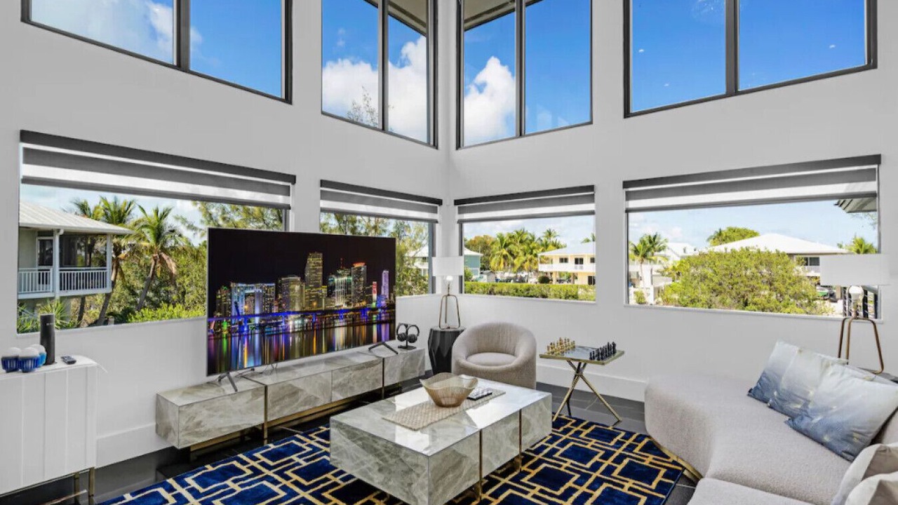 Photo of Livingroom in Rock Harbor
