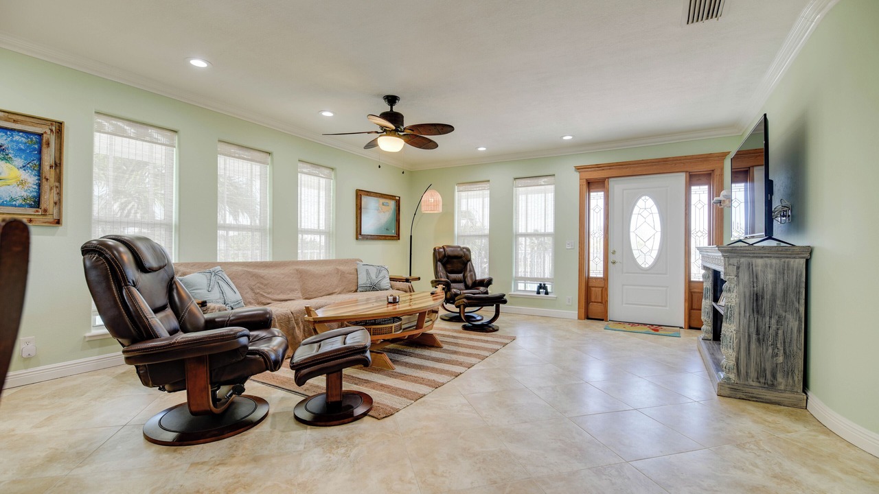 Photo of Livingroom in Big Coppitt Key