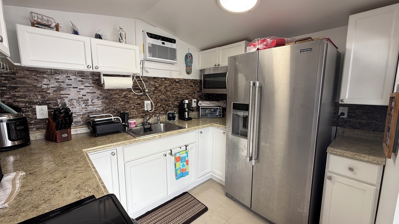 Photo of Kitchen in Key Largo Village