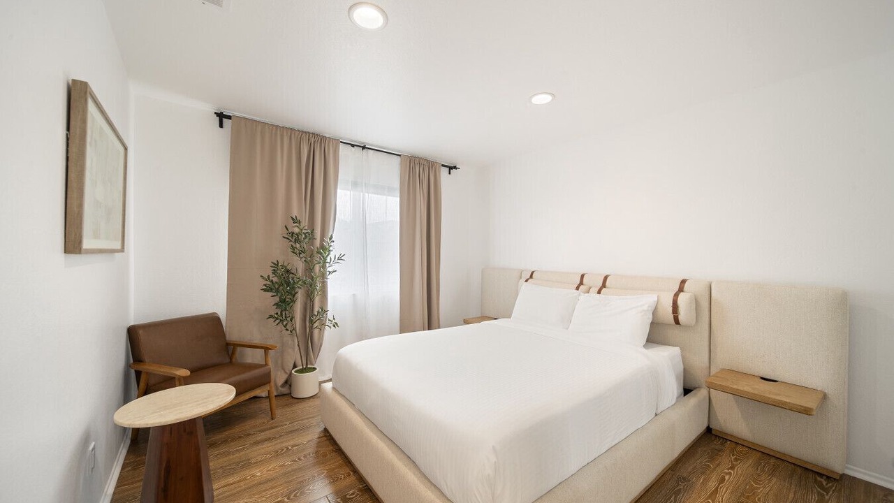 Photo of Bedroom in Lawndale