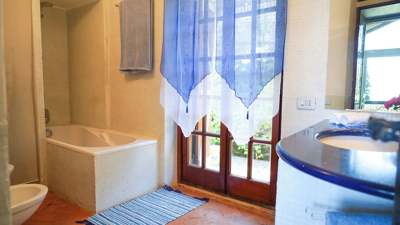 Photo of Bathroom in Lake Bracciano
