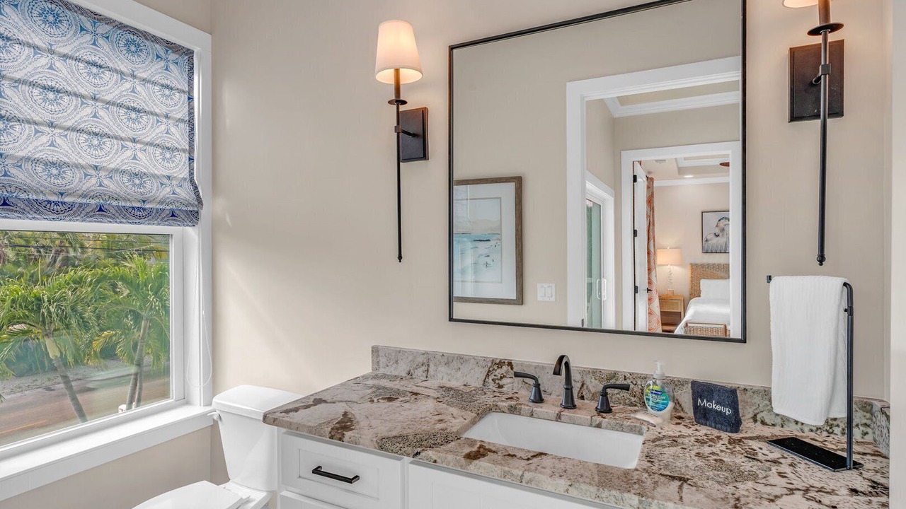 Photo of Bathroom in Summerland Key