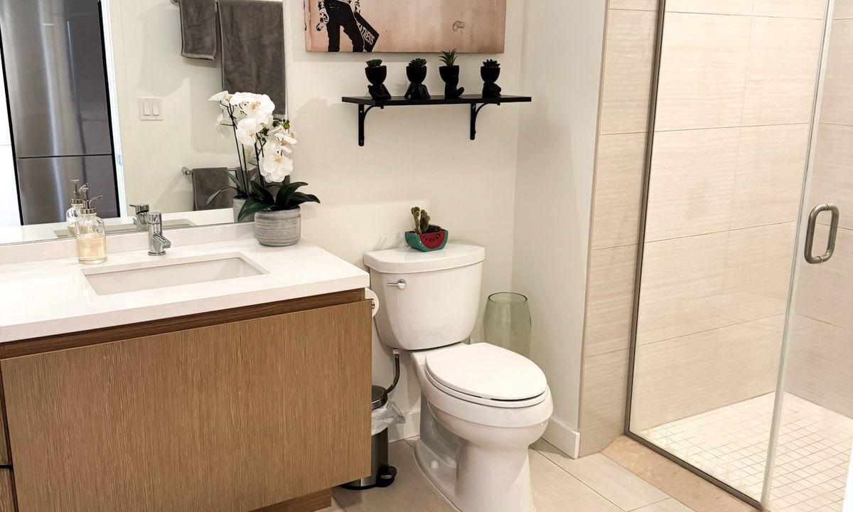 Photo of Bathroom in Beverly Grove