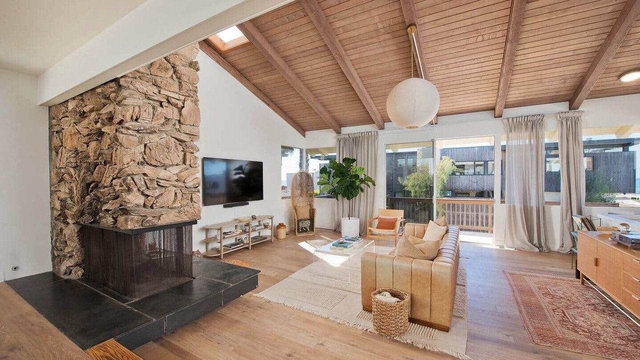 Photo of Livingroom in Sand Section