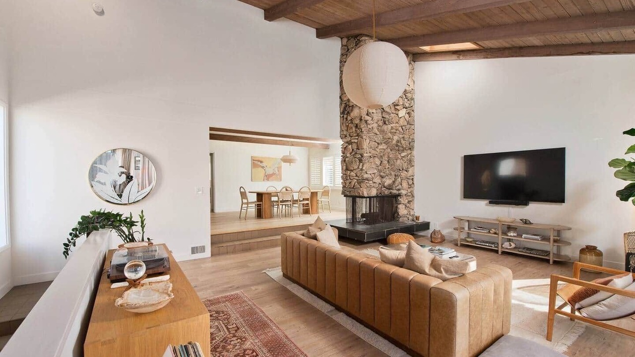 Photo of Livingroom in Sand Section