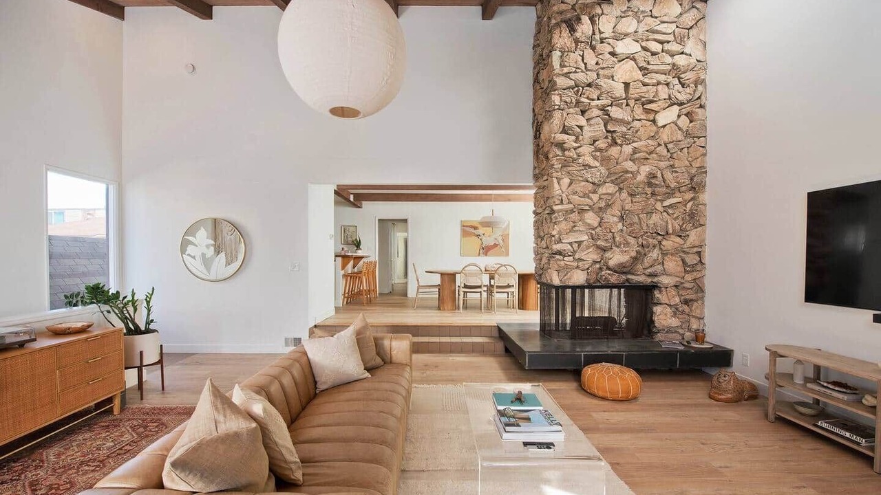 Photo of Livingroom in Sand Section