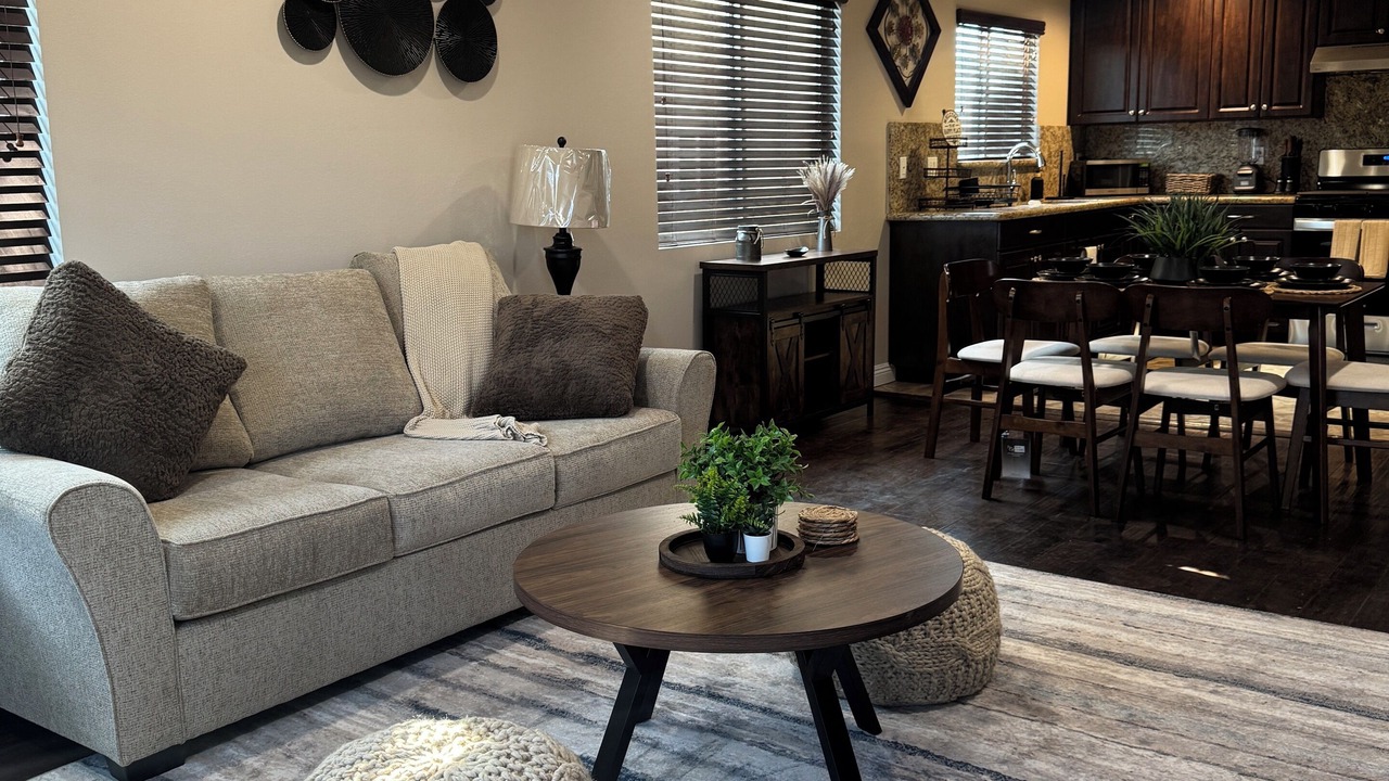 Photo of Livingroom in Lennox