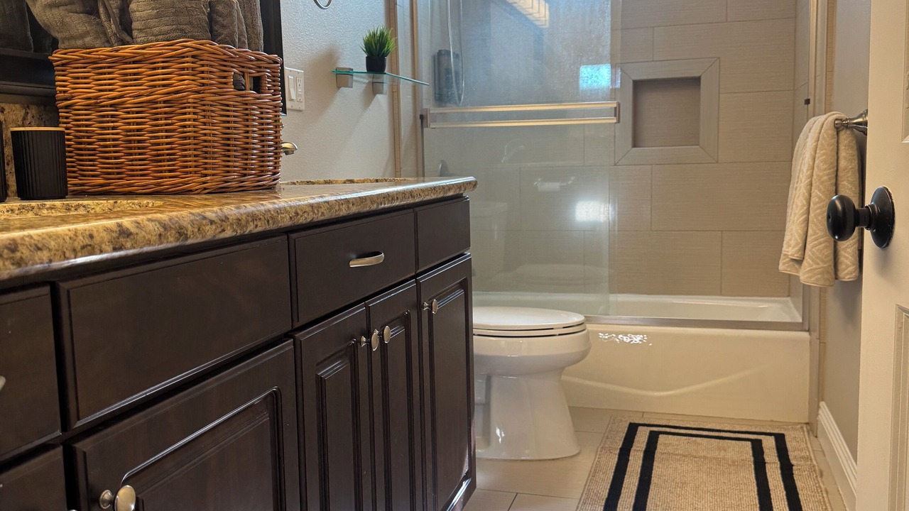Photo of Bathroom in Lennox