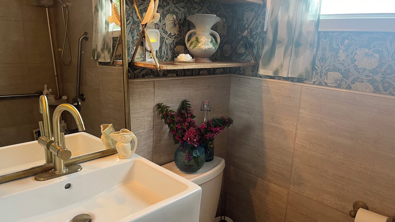 Photo of Bathroom in North Redondo