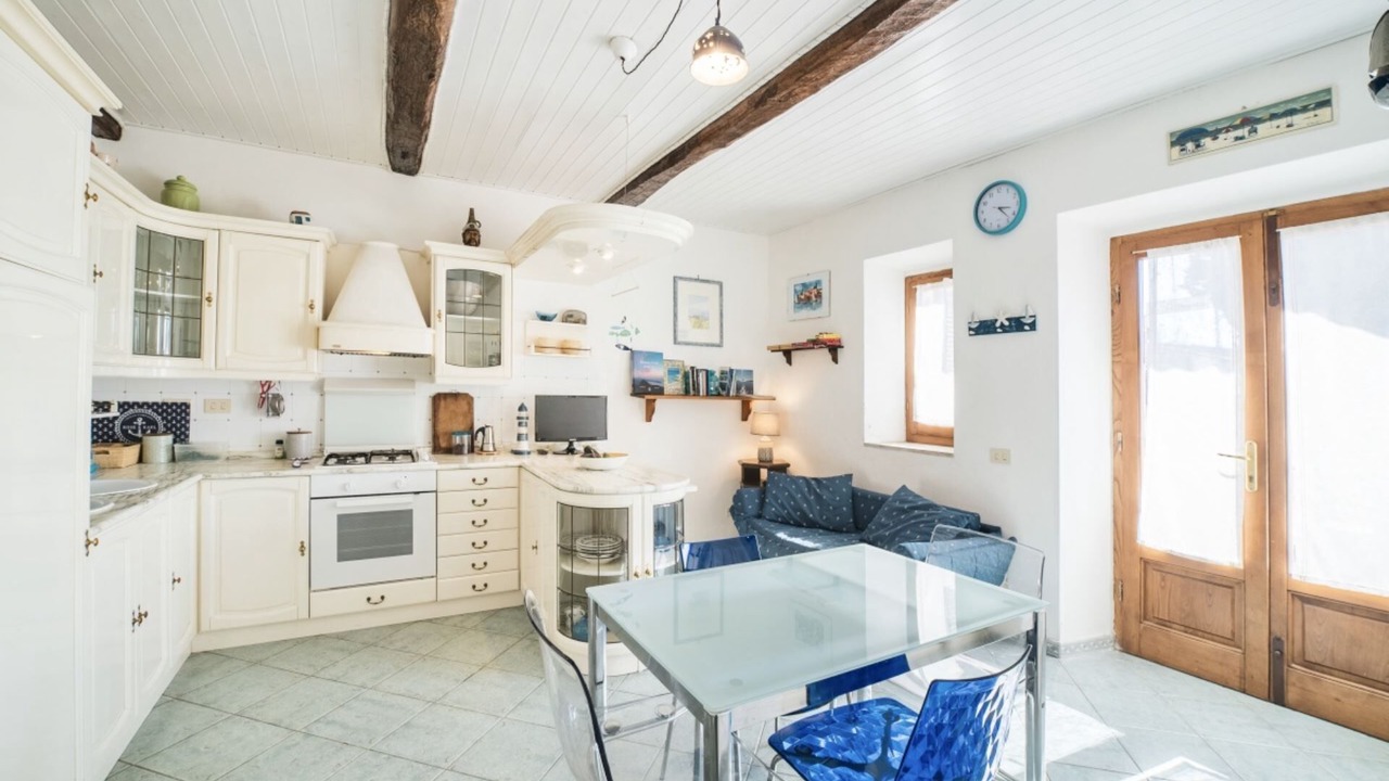 Photo of Kitchen in Patresi
